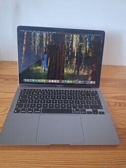 Predám MacBook Air 13" M1 (2020) – kozmický sivý