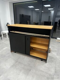 (DO 28.12.) Barový pult (ZA ODVOZ)