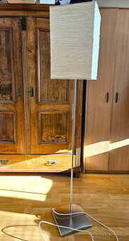 stojaca lampa Ikea, model Orgel