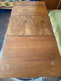 Jitona jedálenský stôl retro