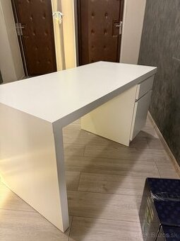 Biely Kancelarsky stôl Ikea