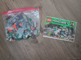 Lego Minecraft 21141 Jaskyňa so zombíkmi