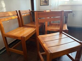 Predám drevené stoličky 4 ks