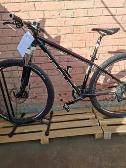 Používaný bicykel Genesis Axiom Pro 29" veľkosť18"