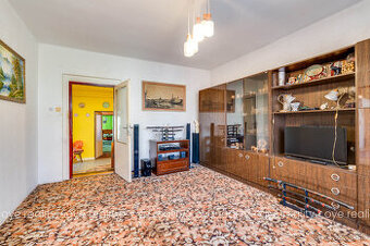 Akcia Na predaj 4-izbový rodinný dom s novšou strechou v ti