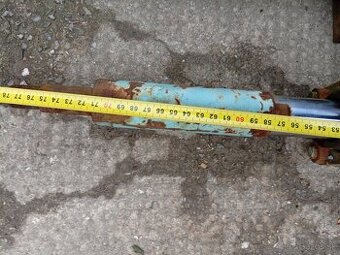 Predám tieto 2 piestnice:-:-: