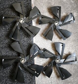 Aero puklice - kryty Škoda r18