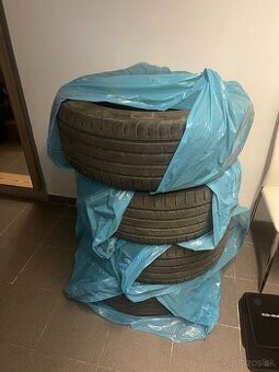 Kumho letne 255/45 r20 - 1