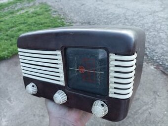 Staré rádio Tesla