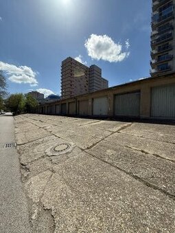Ponúkame na predaj garáž, výmera 18m2, Bratislava - Ružinov