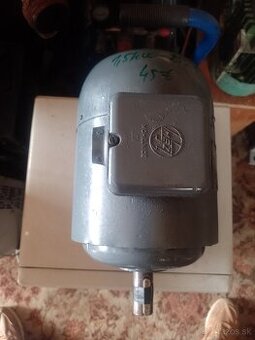 Predám elektromotor na 400V.