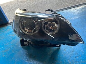 Predám práve predné xenon svetlo zn.Hella na BMW 5