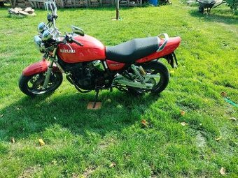 Suzuki GSX 750 AE Inazuma