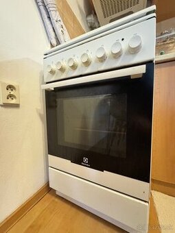 Sporak Electrolux