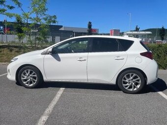 Auris 1.6 97kw + LPG