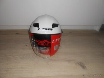 Predam novu kvalitnu moto prilbu na skutrik LS2 TRACK
