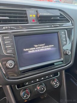 Aktivácia App-Connect zdieľanie obrazu z telefónu VW/Skoda