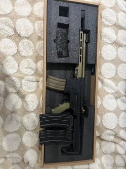 M4 M-Lok - Half-Tan, celokov, Golden Eagle