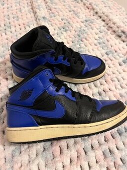 Air Jordan 1 Mid Hyper Royal vel. 39