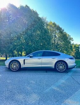 Porsche Panamera 4 E-hybrid II