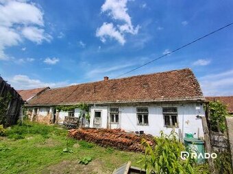 RADO | Vidiecky dom v obci Borský Svätý Jur