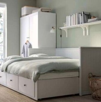 Hemnes IKEA rozkladacia posteľ plus 2 madrace