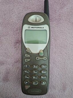 Predám mobil Motorola do zbierky