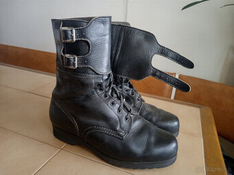 Panske vojenske kozene kanady SVIT vz.60.