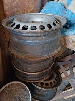 Predám disky Volkswagen Caravelle / Transporter