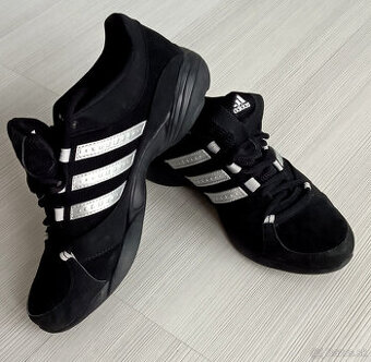 Predám dámske halové tenisky