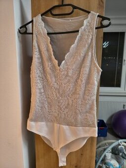 Predám balík tričiek