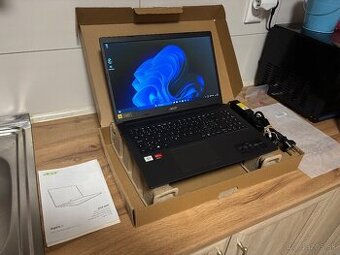 15.6"/Acer Notebook/4GB RAM DDR5/128GB NVMe// SSD/AMD Radeo