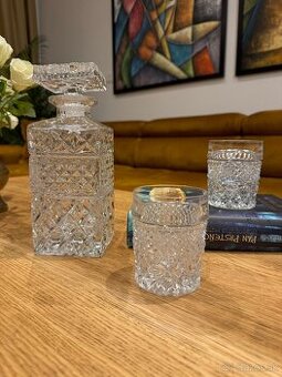 Československá krištálová karafa a veľké whiskey poháre 6 ks