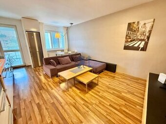 Na prenájom 3 izbový byt s balkónom, Svetlá ul. - 1