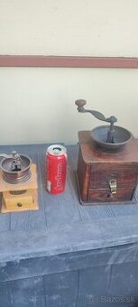 Starý veľký drevený mlynček