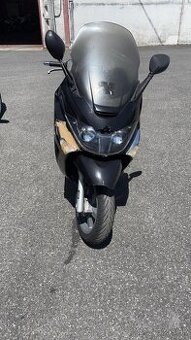 Rozpredám Piaggio XEVO 125 na nd