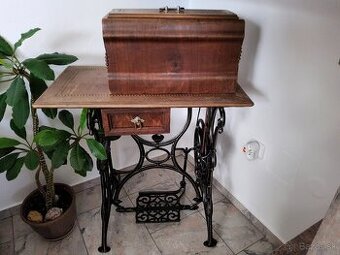 Šijací stroj Singer