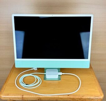 iMac 24” (2023) – M3, 256 GB SSD, 8 GB RAM