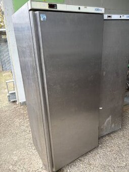 Nerezova chladnicka na prepravky