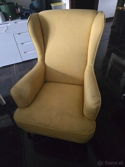 Žlté kreslo