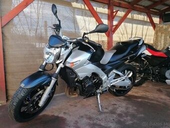 Suzuki Gsr 600