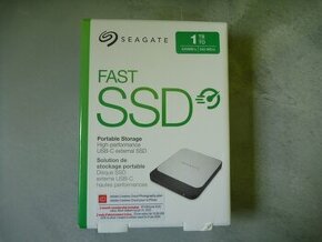SSD disk, web kamera