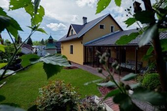 NÁDHERNÉ VÝHĽADY A TOP LOKALITA KREMNICA - dom na predaj