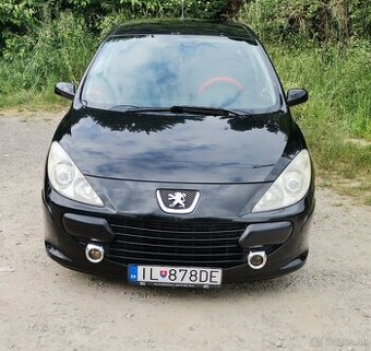 Peugot 307-1,4 benzin