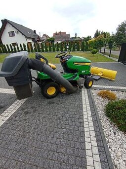 Traktorova kosačka John Deere x300