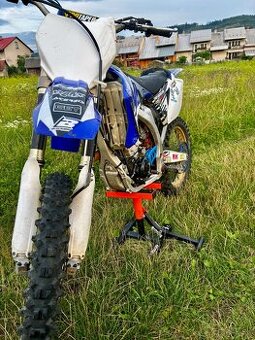 Yamaha yzf250