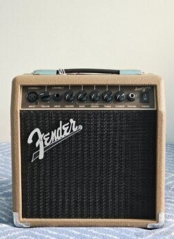 Fender Acoustasonic 15