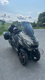 Peugeot metropolis SW 400