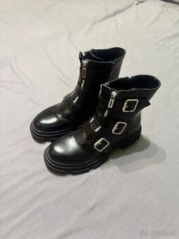 Damske čierne členkové čižmy