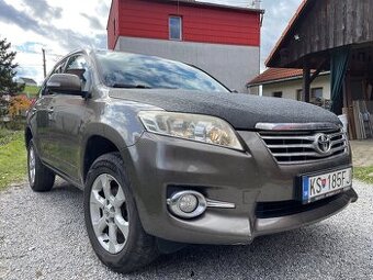 Predám Toyota Rav4 2.0 benzín